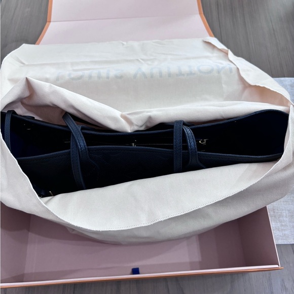 New Louis‎ Vuitton Neverfull MM Monogram Empreinte Noir Black Leather - Picture 11 of 16